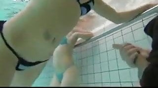 neuken in het zwembad