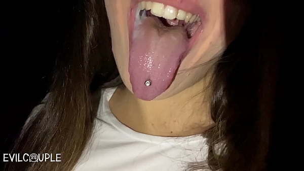 Public Blowjob at Cinema while Pandemic AMATEUR