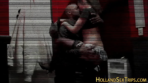 Amateur hooker sucks bbc